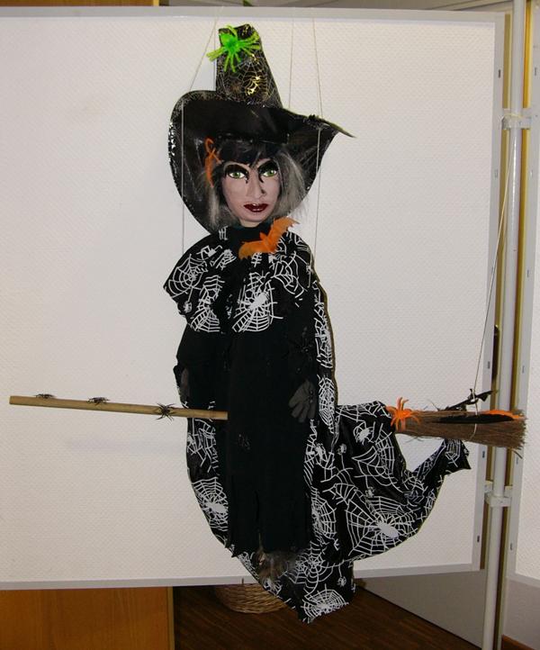 krupprita1.jpg - Rita Krupp - Marionette "Hexe"