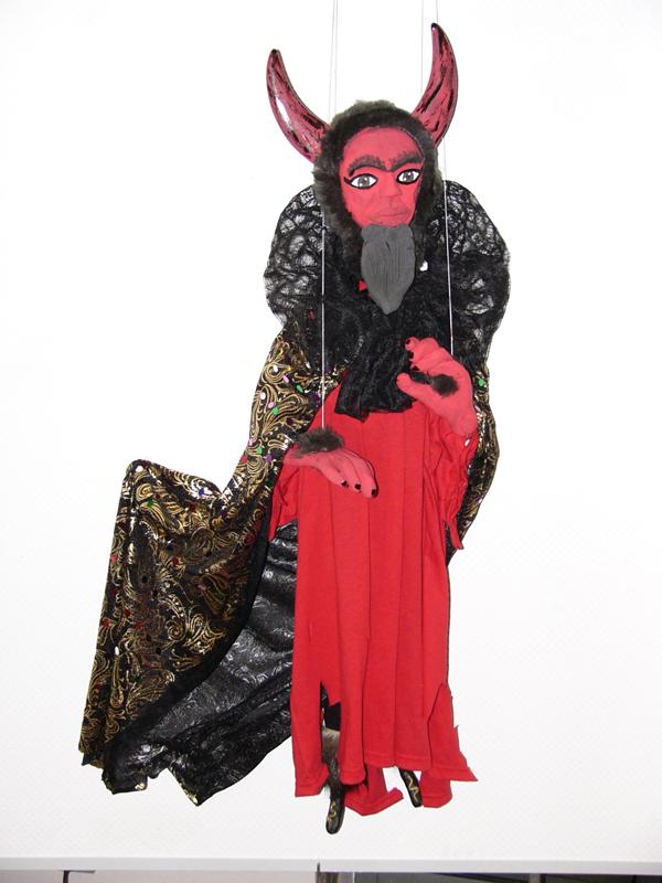 krupprita2.jpg - Rita Krupp - Marionette "Teufel"